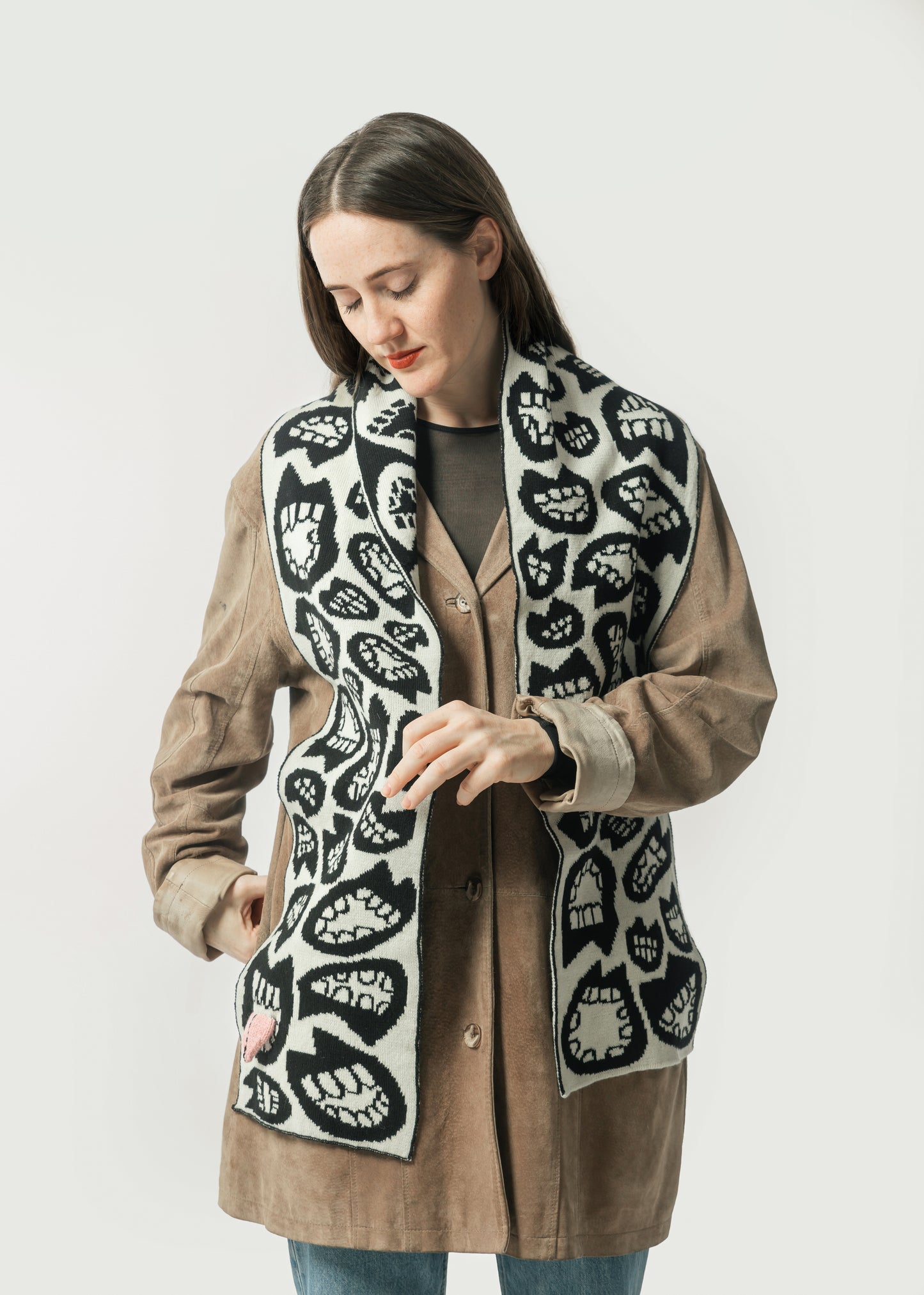 Chitter-chatter scarf - black