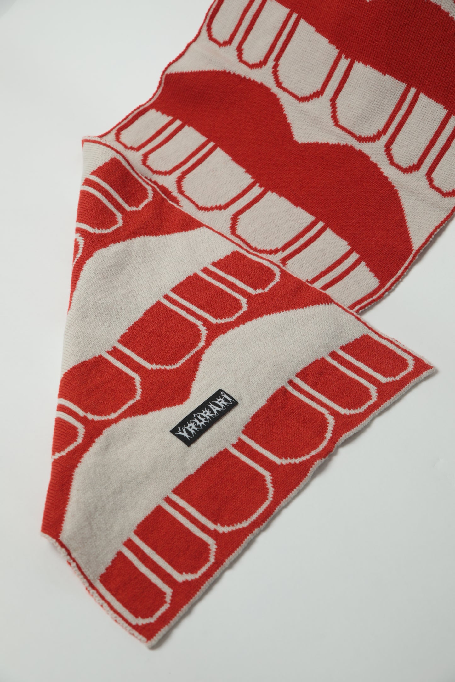 Murmur scarf
