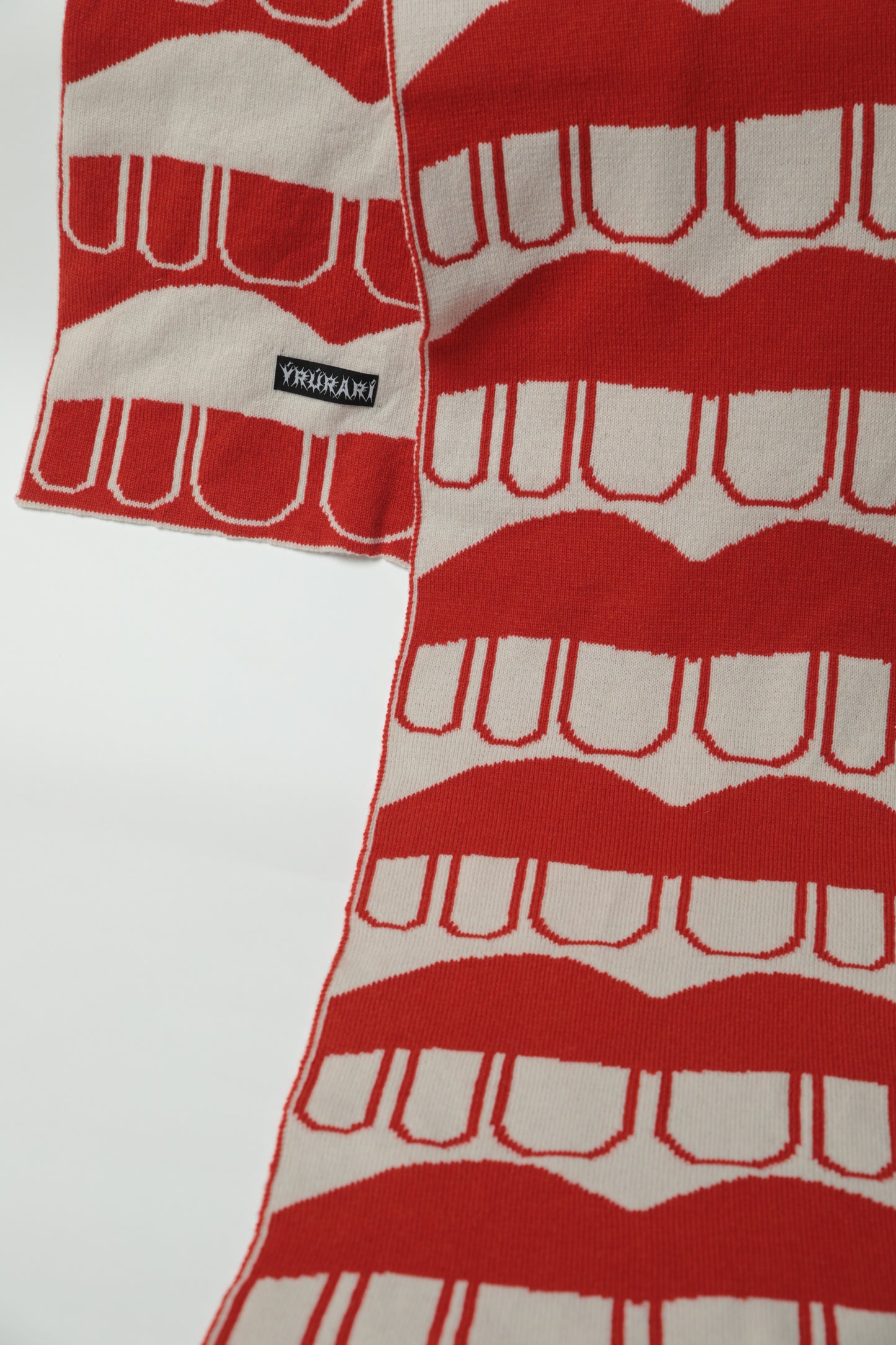 Murmur scarf
