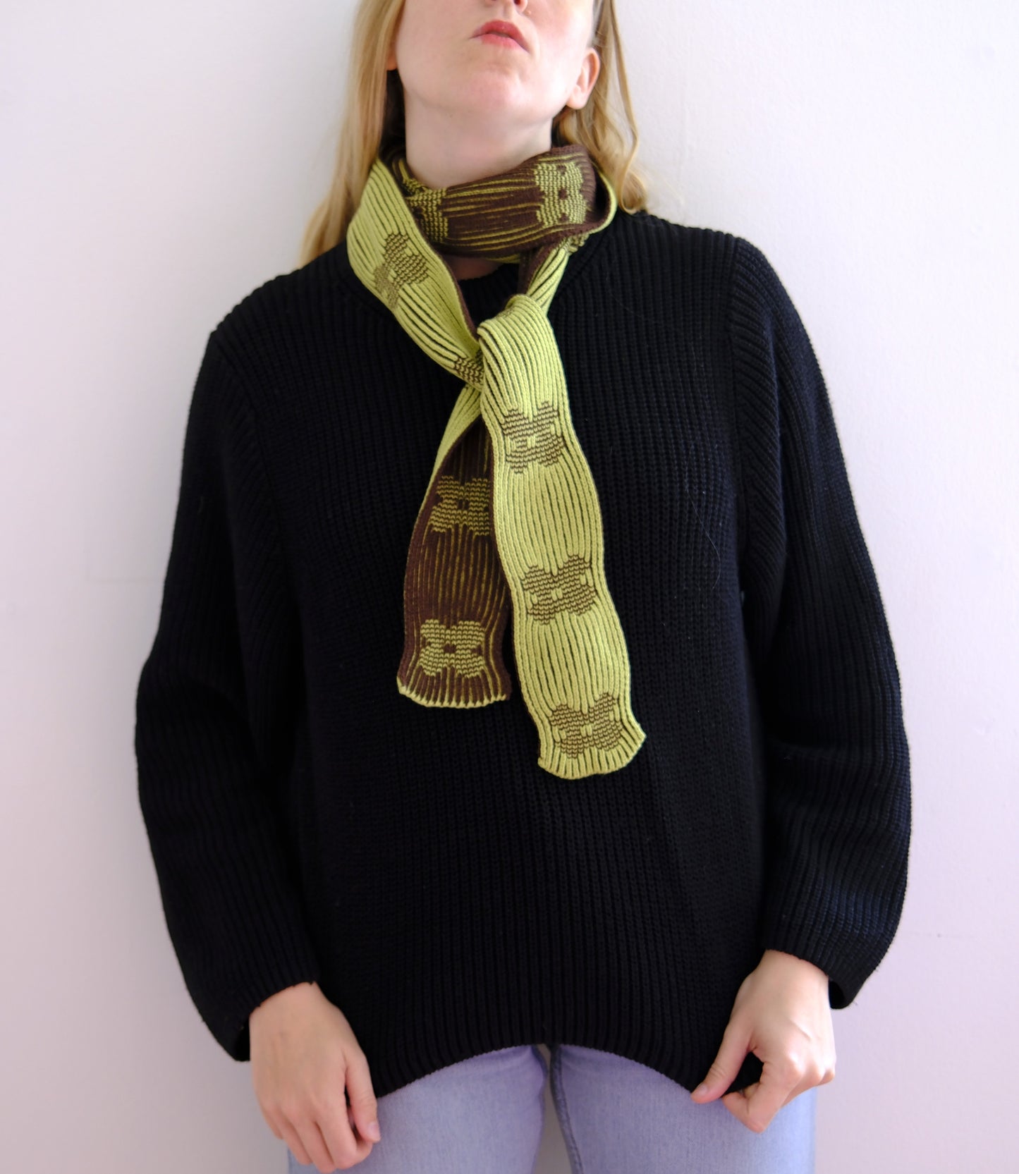 Tiny scarf for cold spring