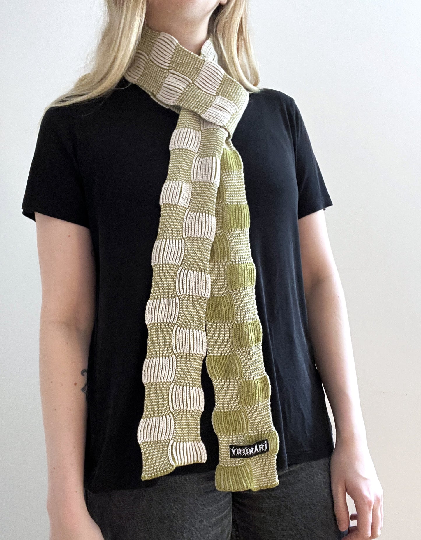 Small repeats scarf