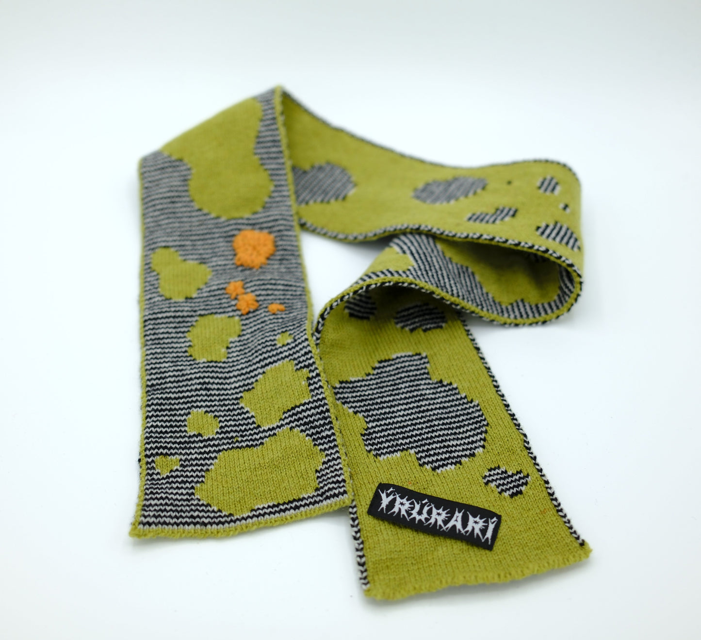 Saxicoline - small scarf