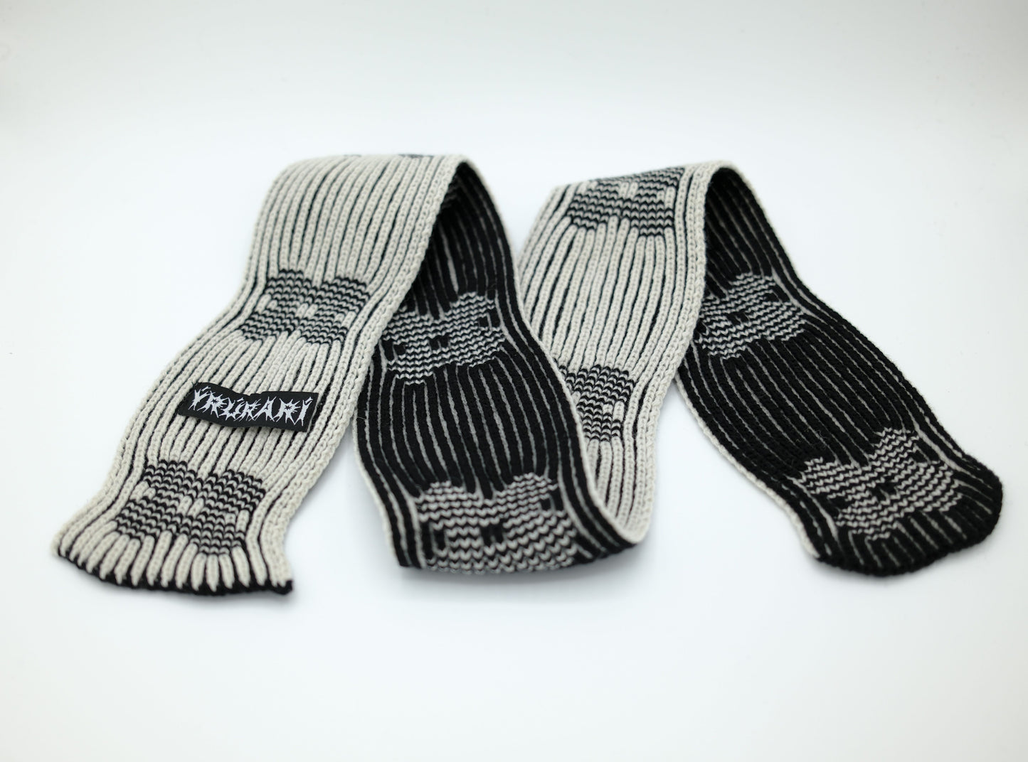 Tiny tiny scarf for late summer