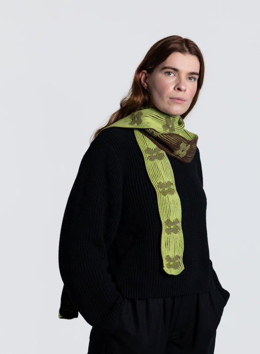 Tiny scarf for cold spring