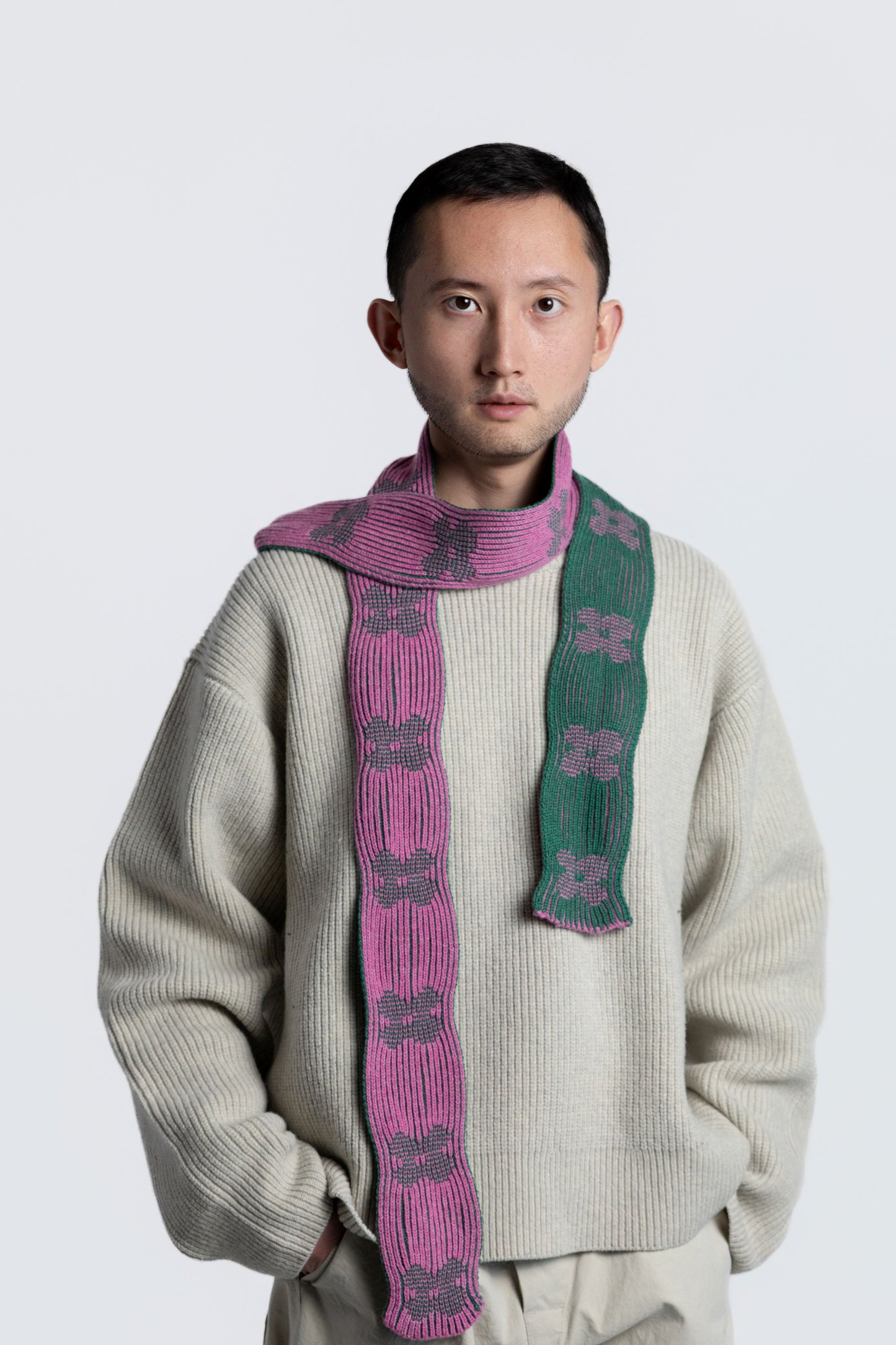 Tiny scarf for cold spring