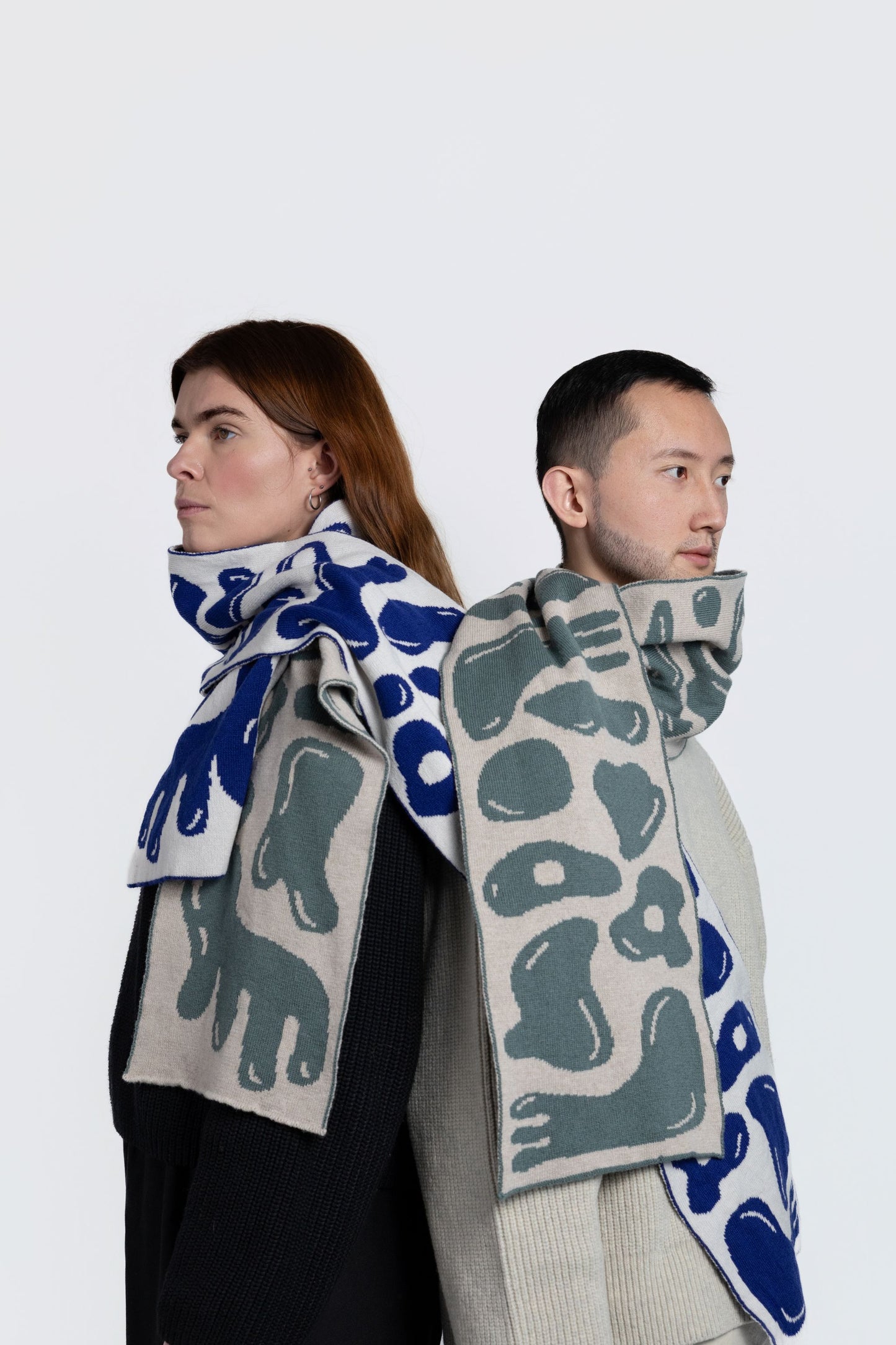 Partially whole scarf