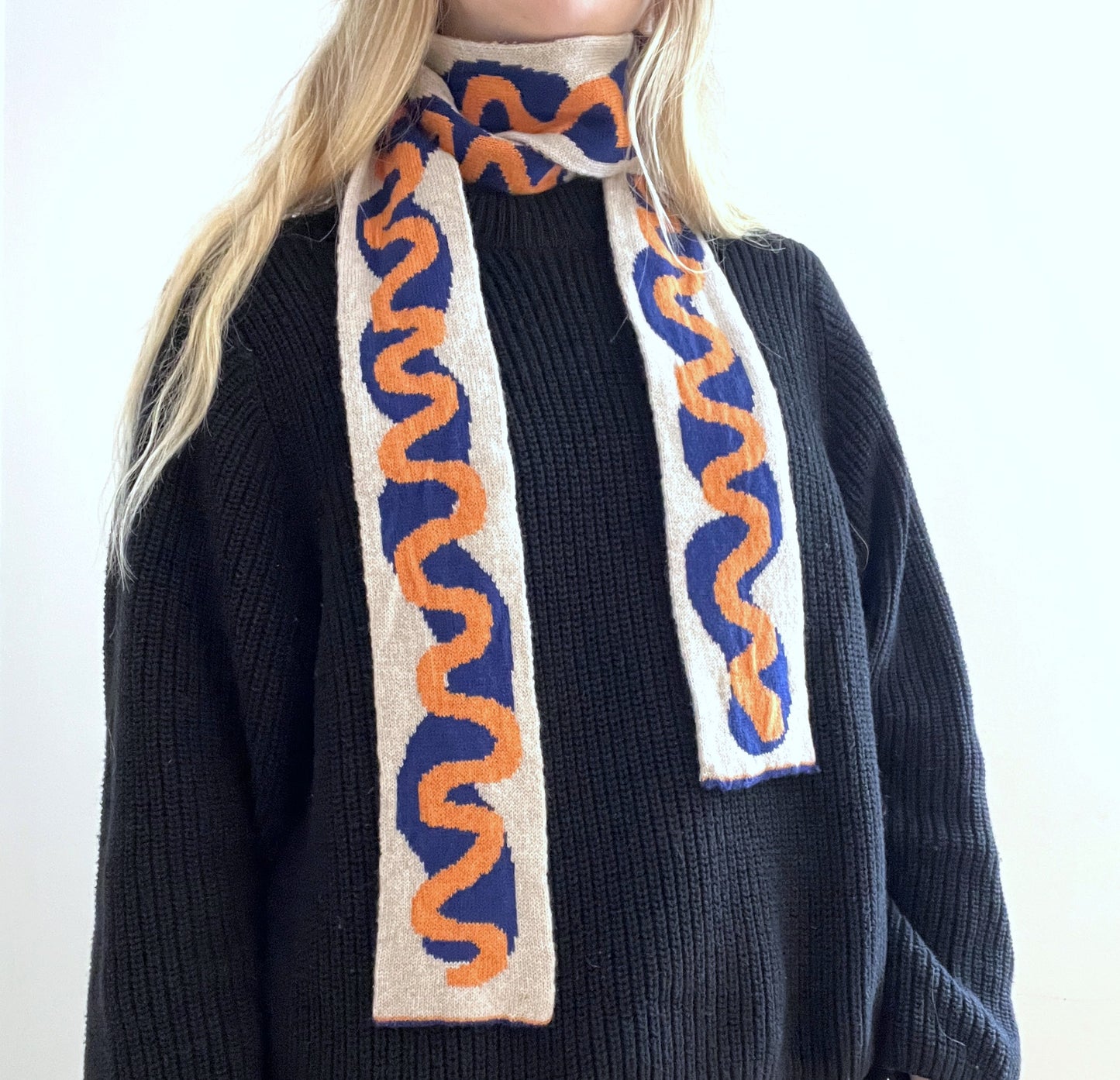 Long skinny non hot-dog, hot-dog scarf