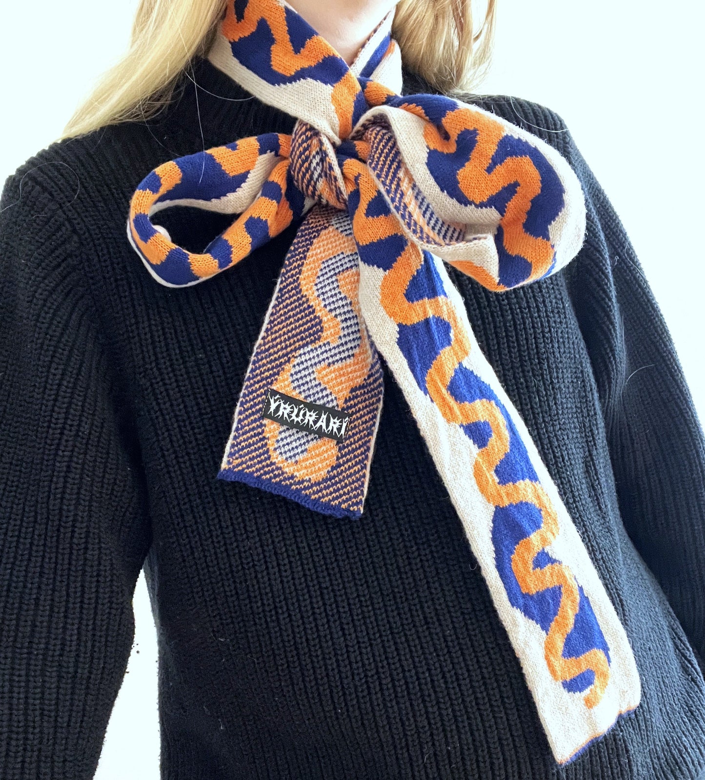 Long skinny non hot-dog, hot-dog scarf