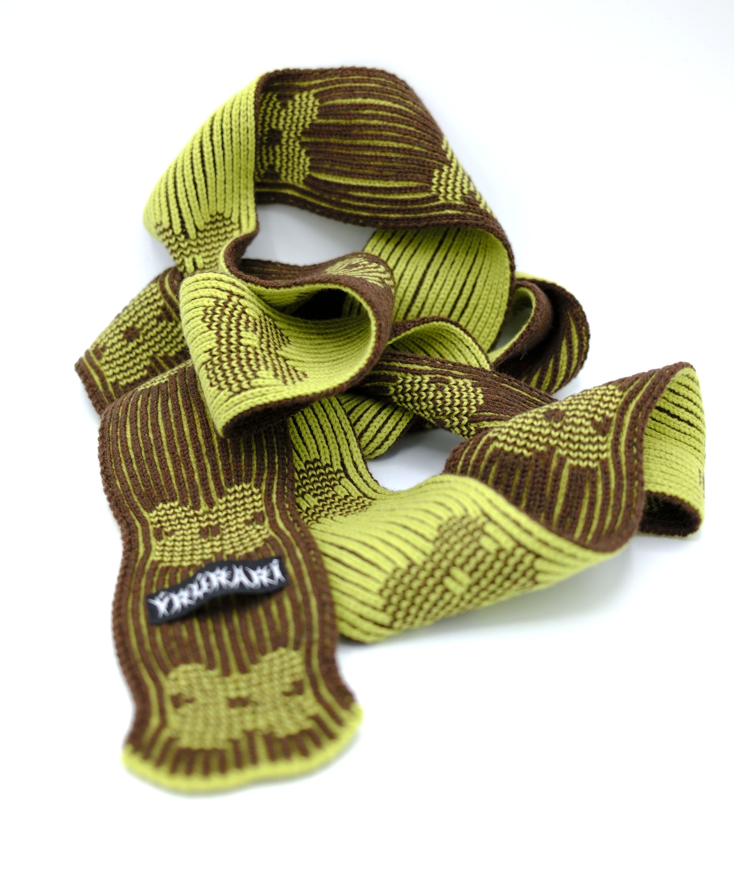 Tiny scarf for cold spring